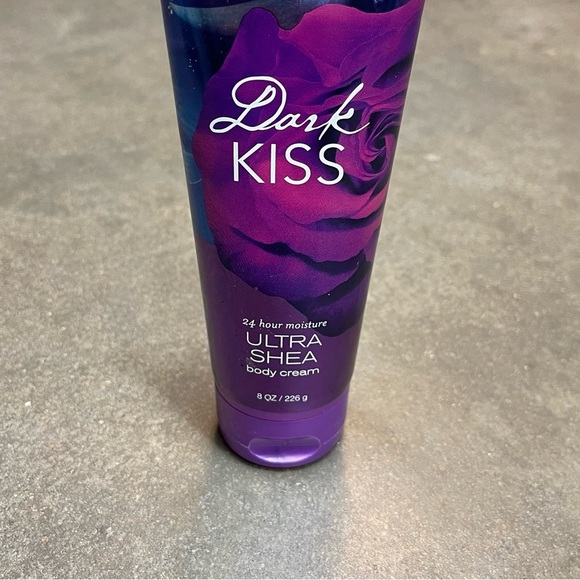 Bath & Body Works Dark Kiss Ultra Shea Body Cream - Picture 2 of 5